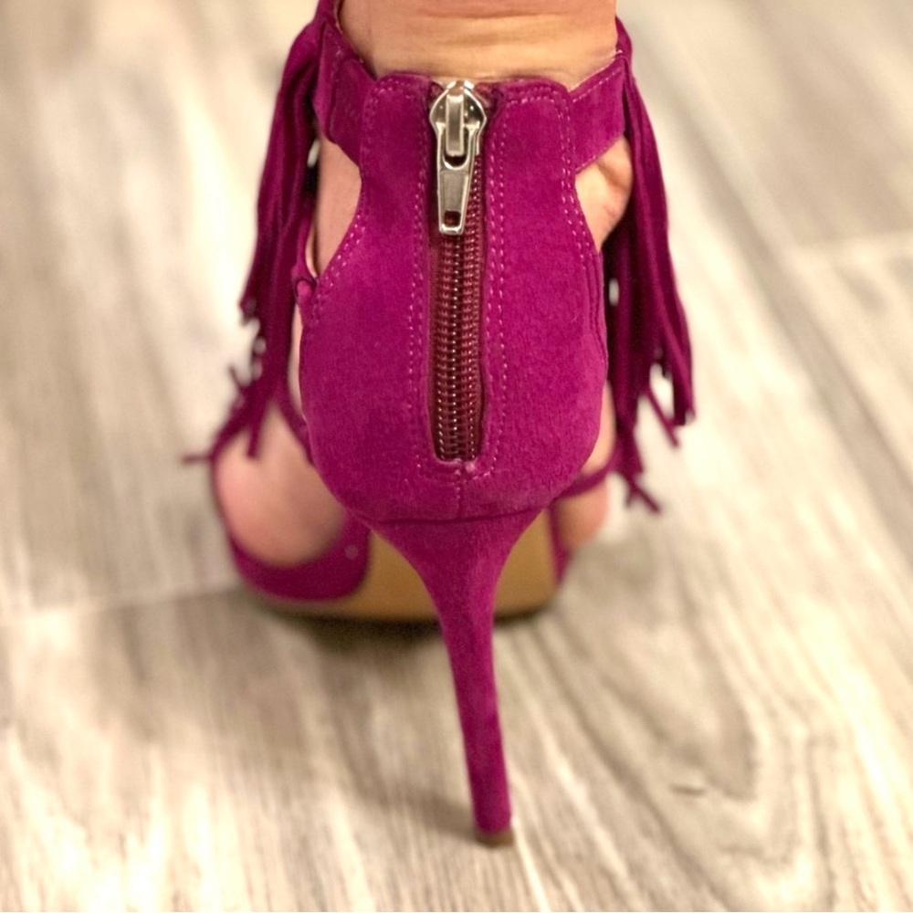 STEVE MADDEN Leather Fringed Heels - Picture 3 of 5